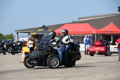 E07_7074